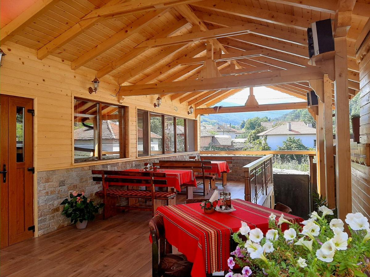 Kovacha Guest House Raduil Экстерьер фото